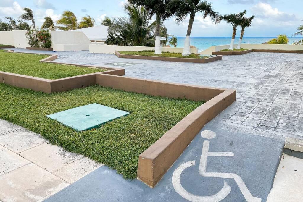 Brisas Pool And Patio, Zona Hotelera * Cancun